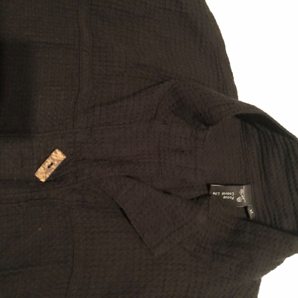 Focus Casual Life XL black coat , unique buttons, pull strings to tighten coat - Picture 7 of 10
